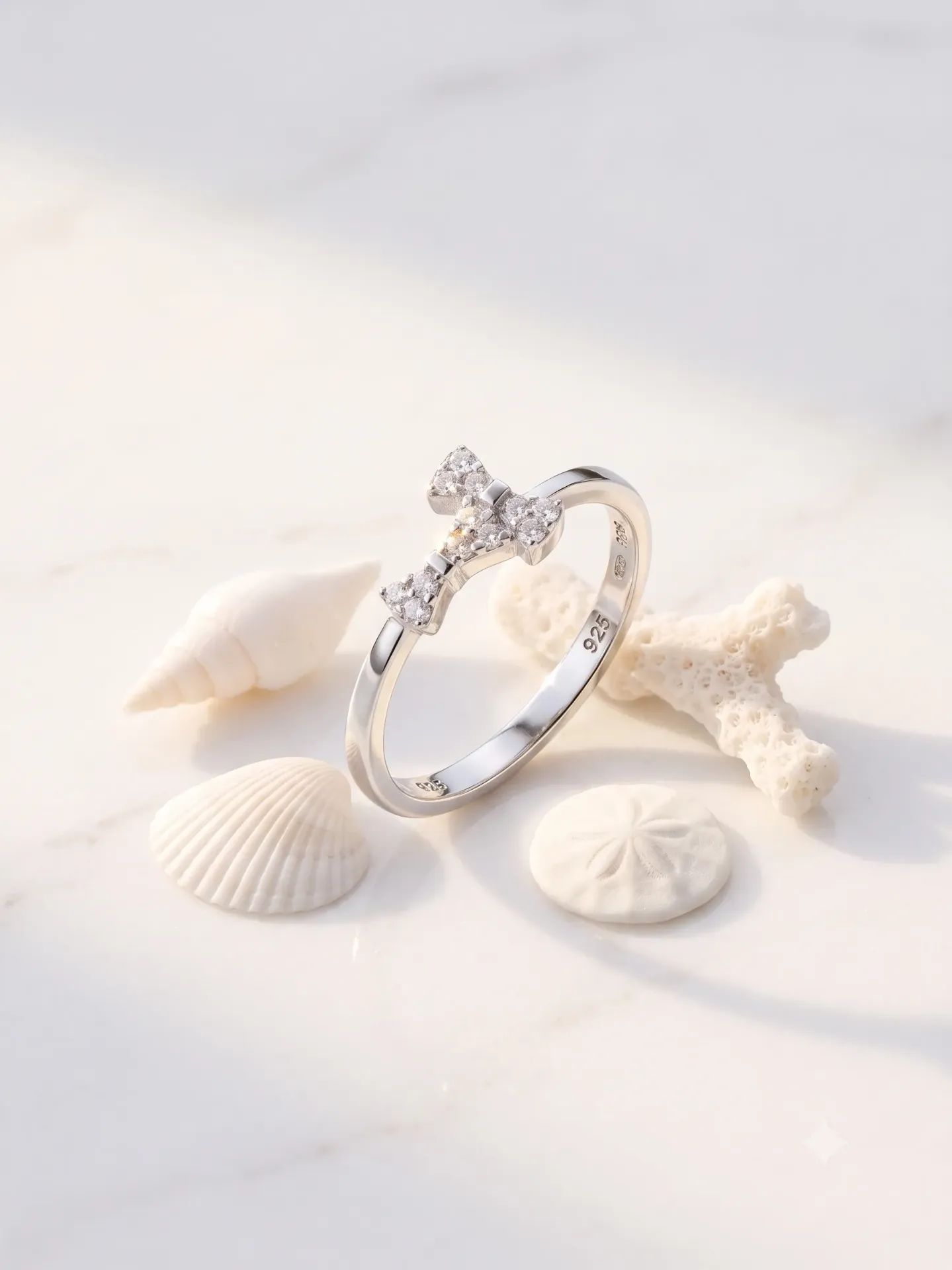 925 Sterling Silver Dainty Ribbon Bow Ring with Clear CZ Accents R 1.519