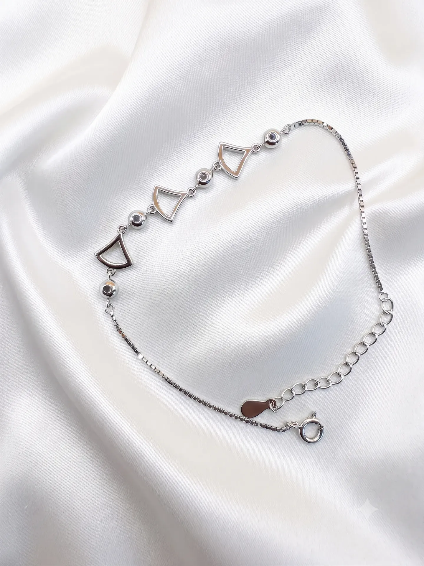 92.5% Pure Silver American Diamond Open Fan Chain Bracelet (Single Piece) B3.4