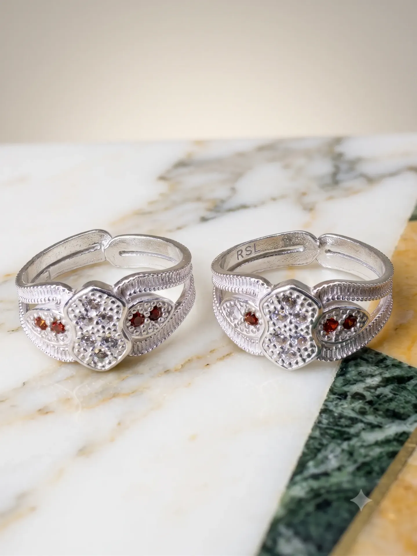 Sterling Silver Split Band Red & Clear Stone Toe Ring (Bichiya) Pair 15594/4 toe 5.22