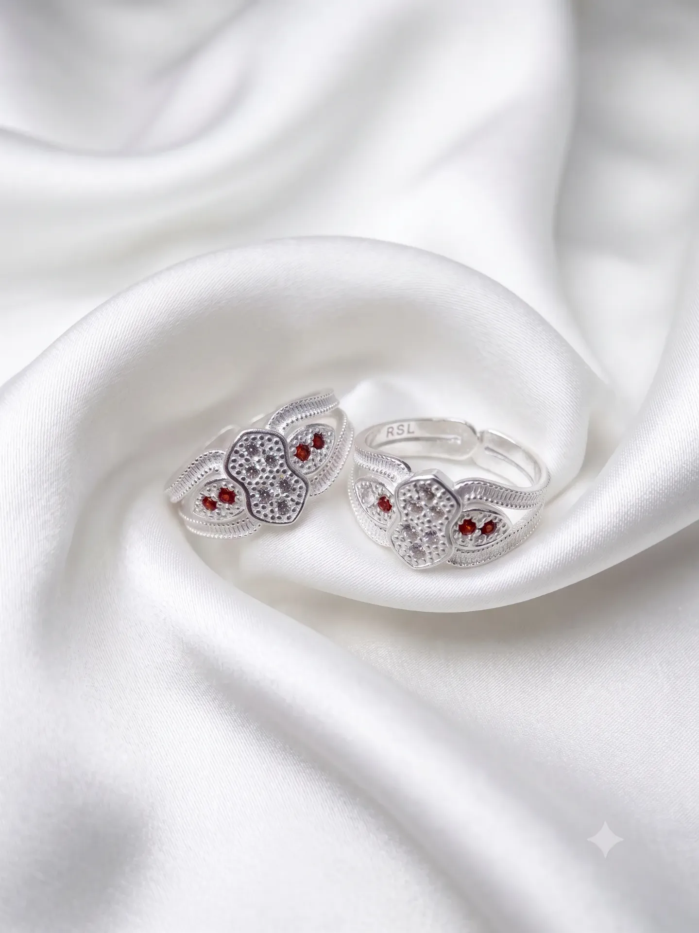 Sterling Silver Split Band Red & Clear Stone Toe Ring (Bichiya) Pair 15594/7 toe 5.22
