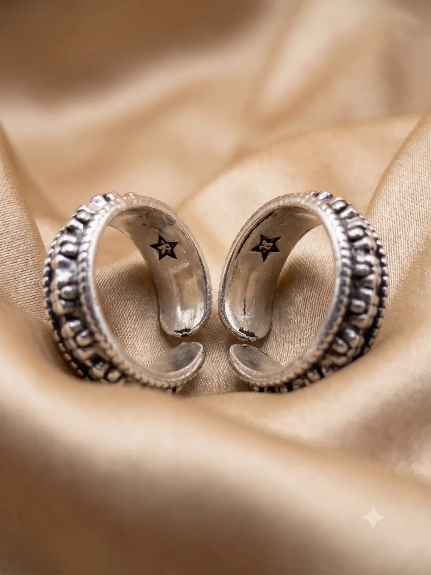 Oxidized Silver Chunky Textured Adjustable Toe Ring (Bichiya) Pair 17142/2 toe 6.86