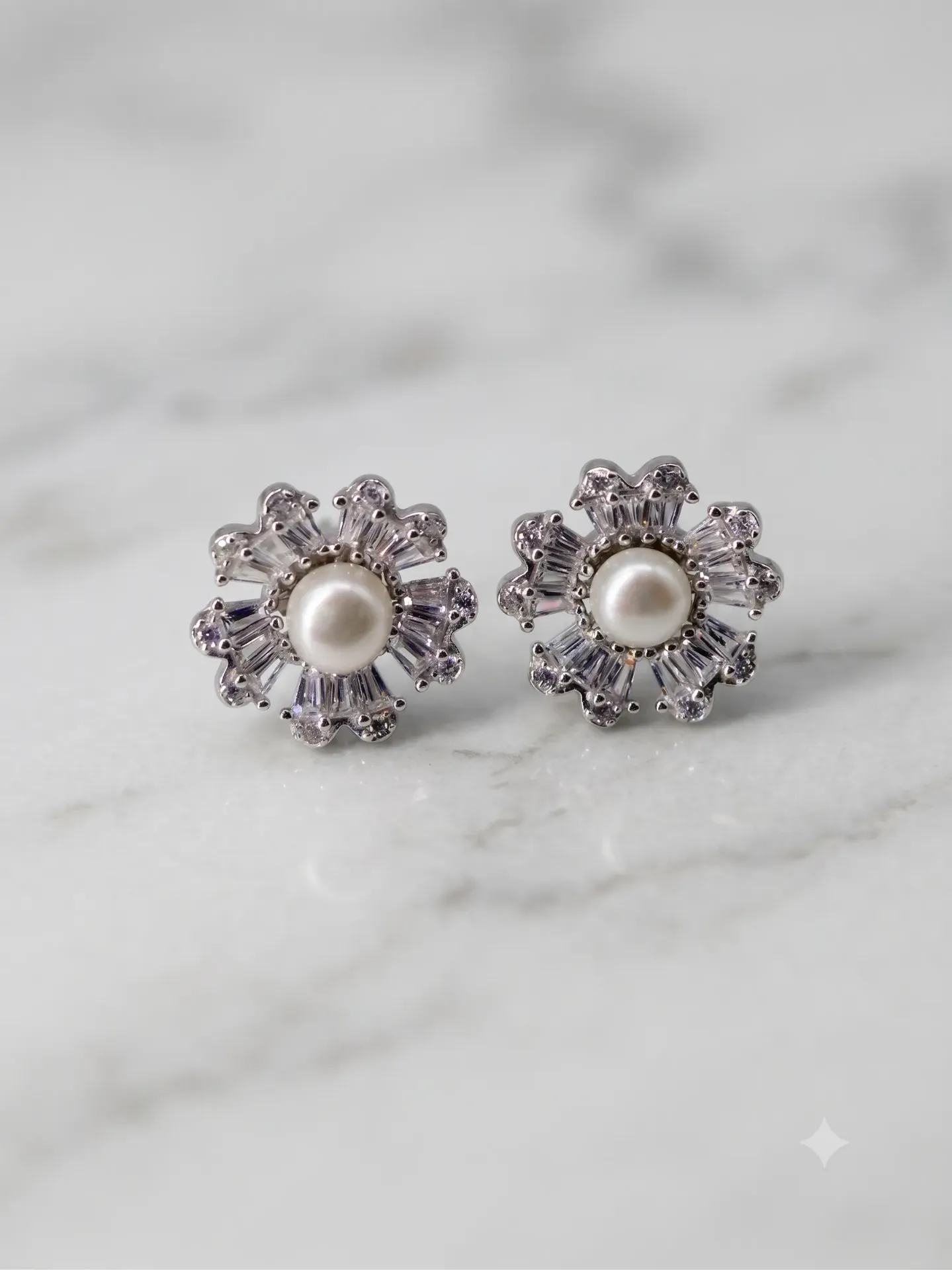 925 Sterling Silver Baguette Crystal Pearl Sunburst Stud Earrings (Pair) 2.369